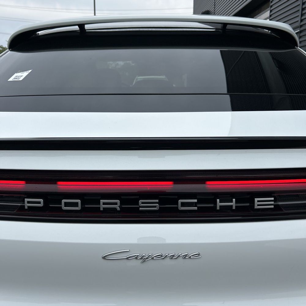 2025 Porsche Cayenne Base