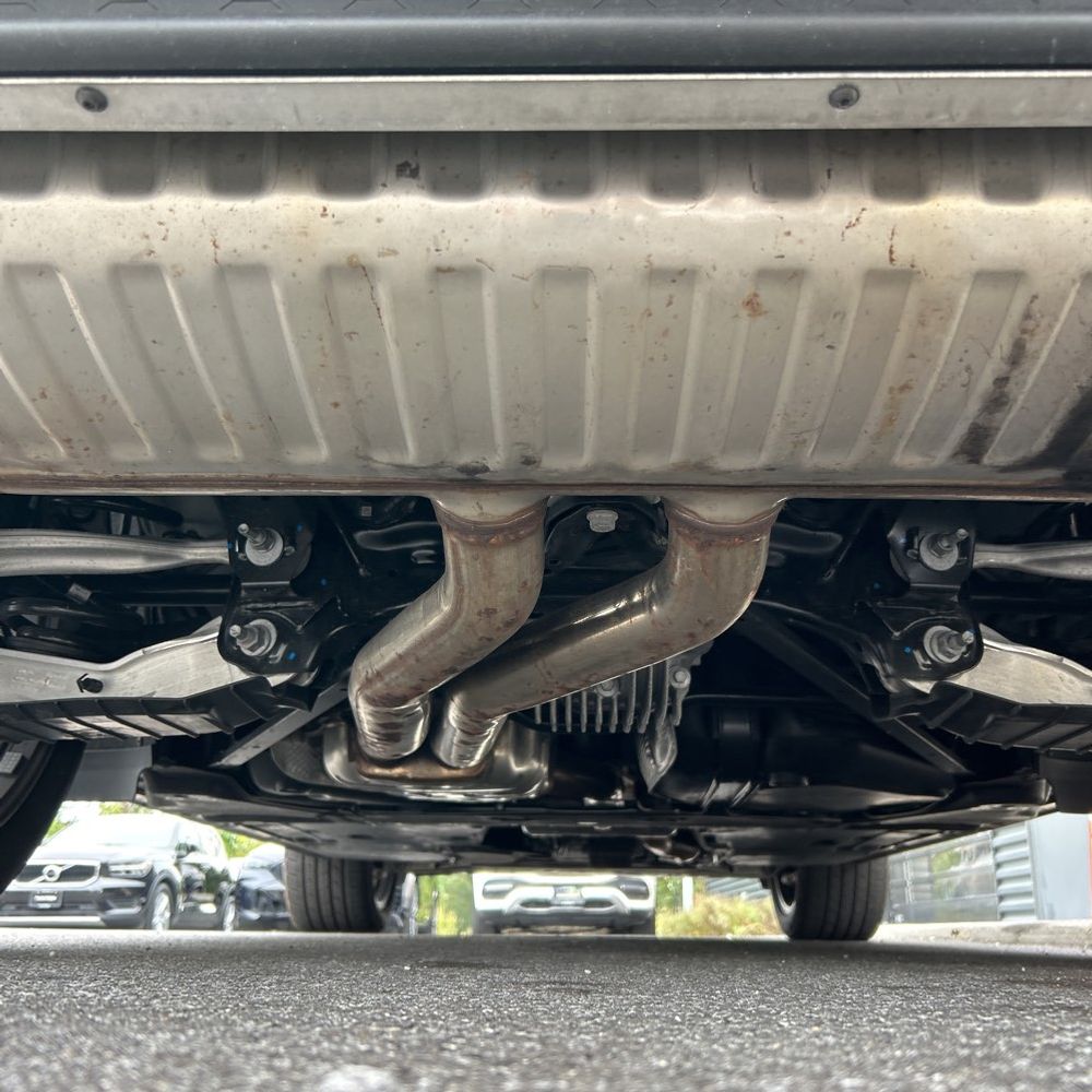 2025 Porsche Cayenne Base