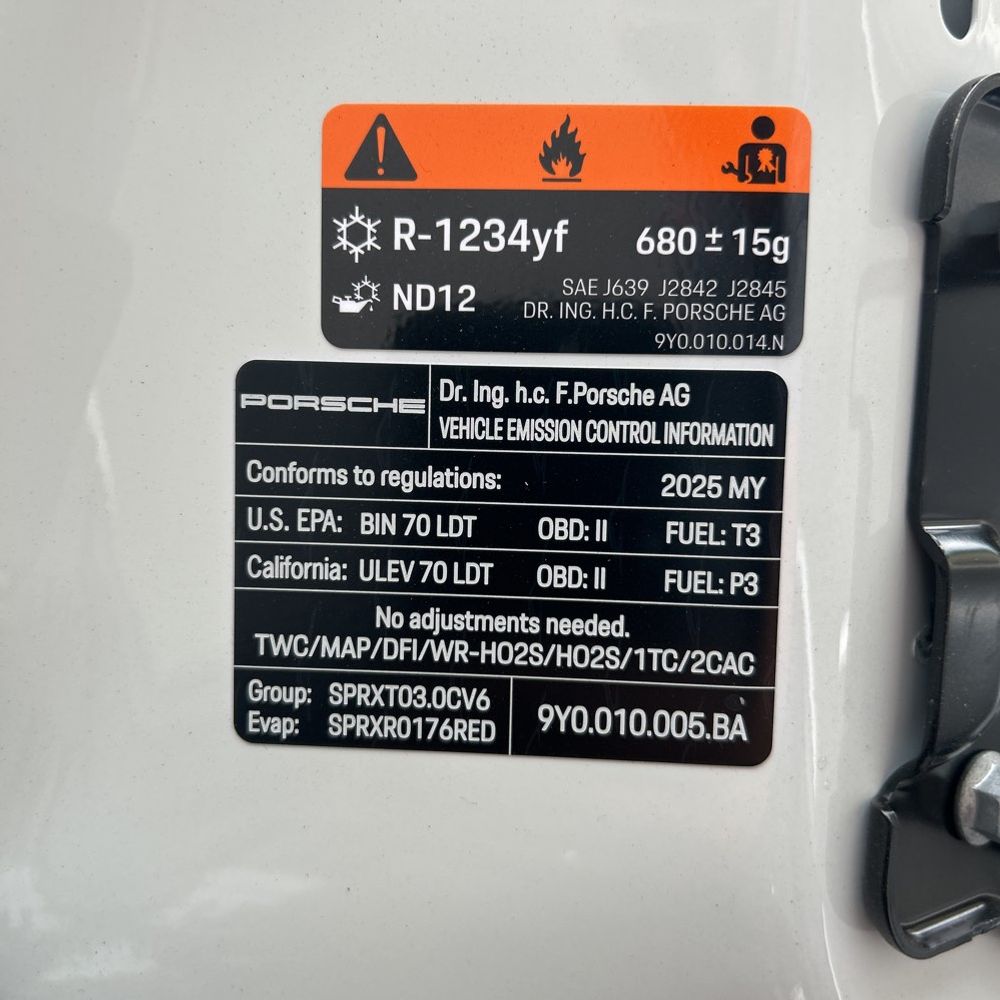 2025 Porsche Cayenne Base
