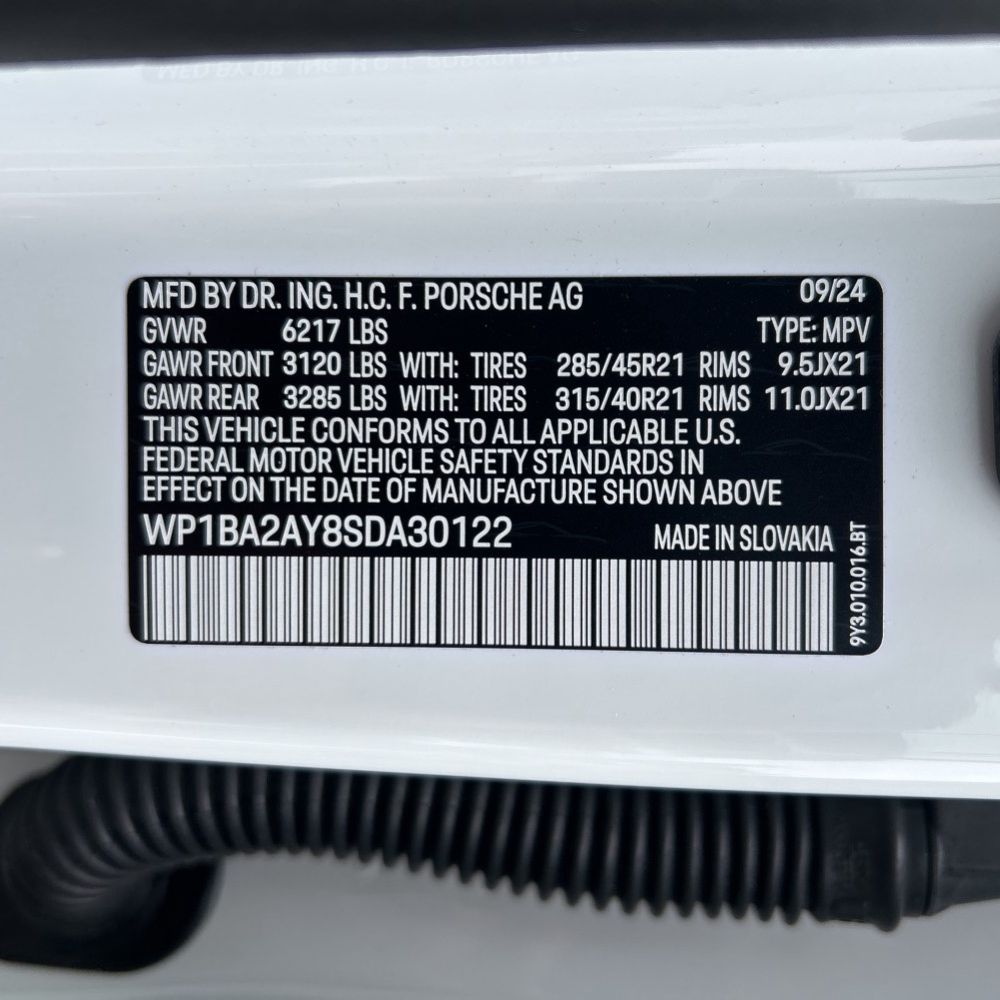 2025 Porsche Cayenne Base