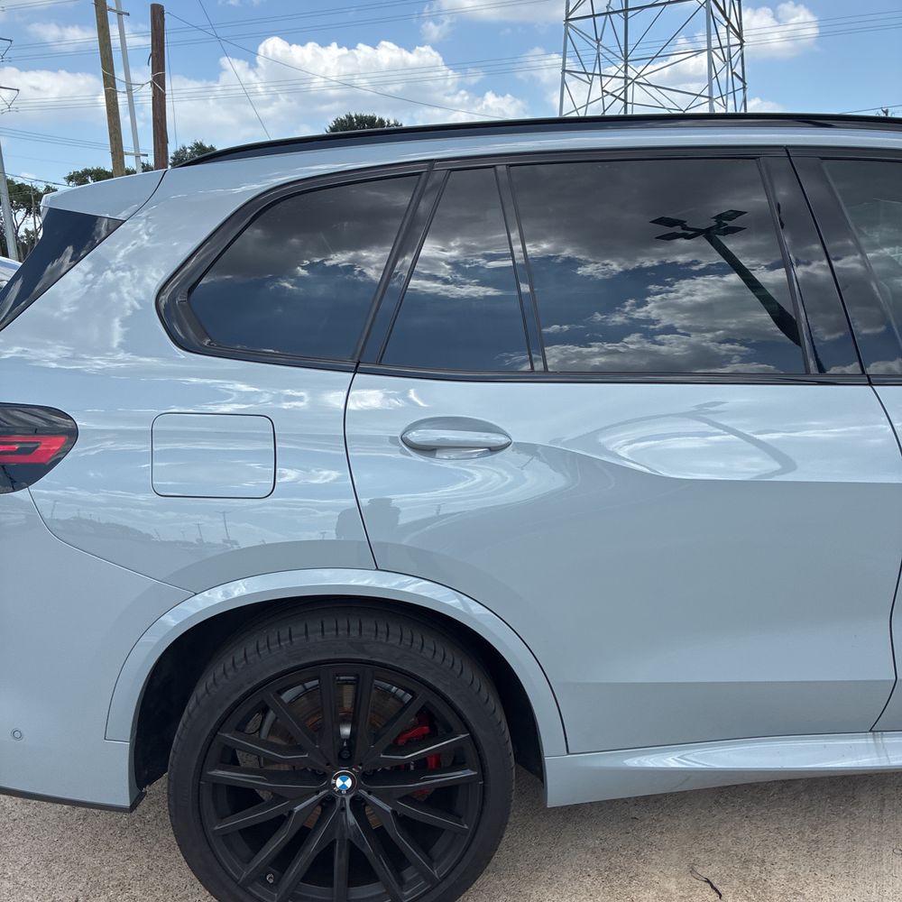 2024 BMW X5 M60i
