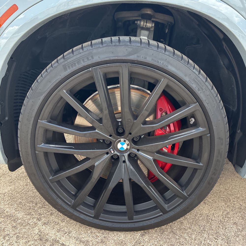 2024 BMW X5 M60i