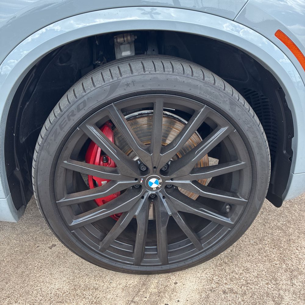 2024 BMW X5 M60i