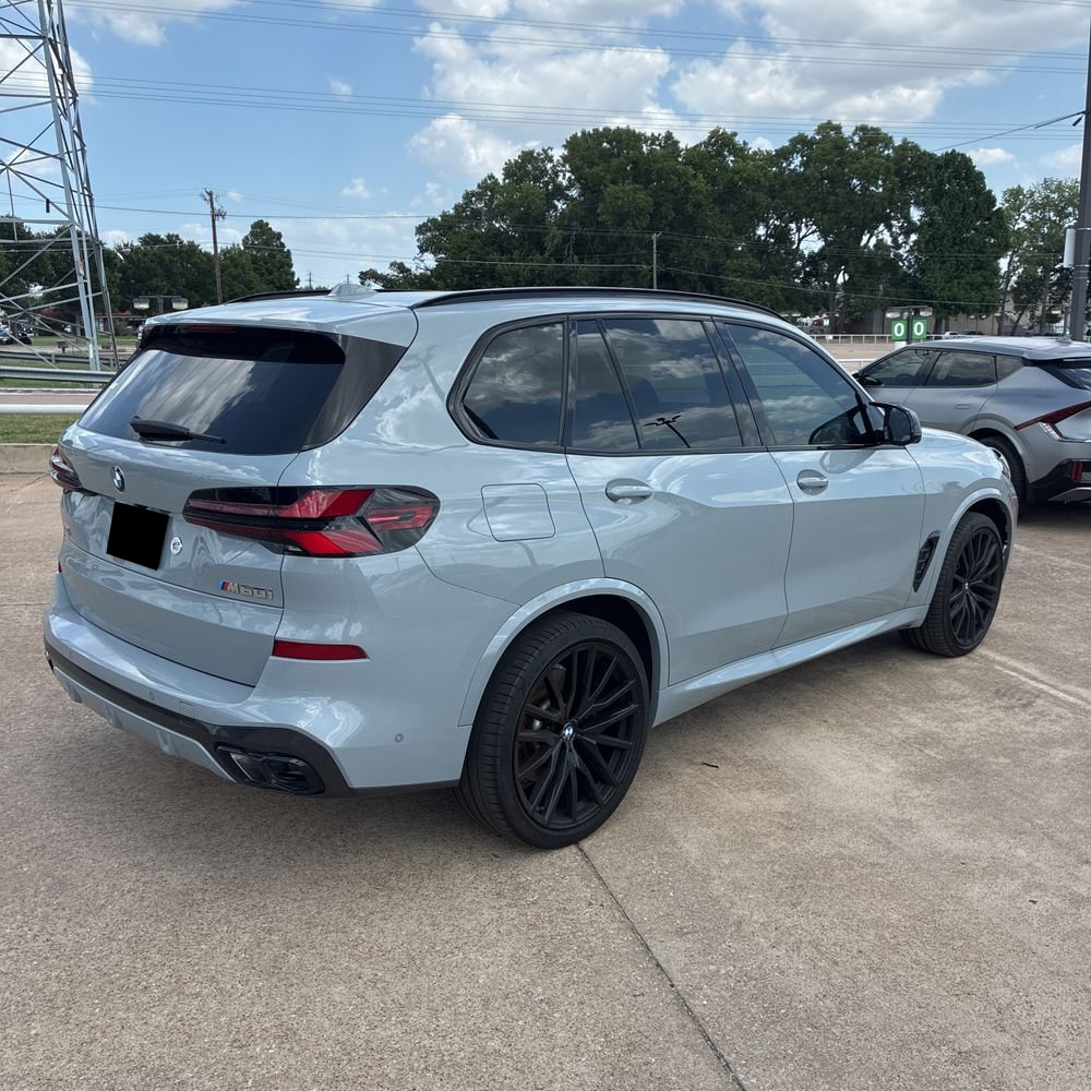 2024 BMW X5 M60i