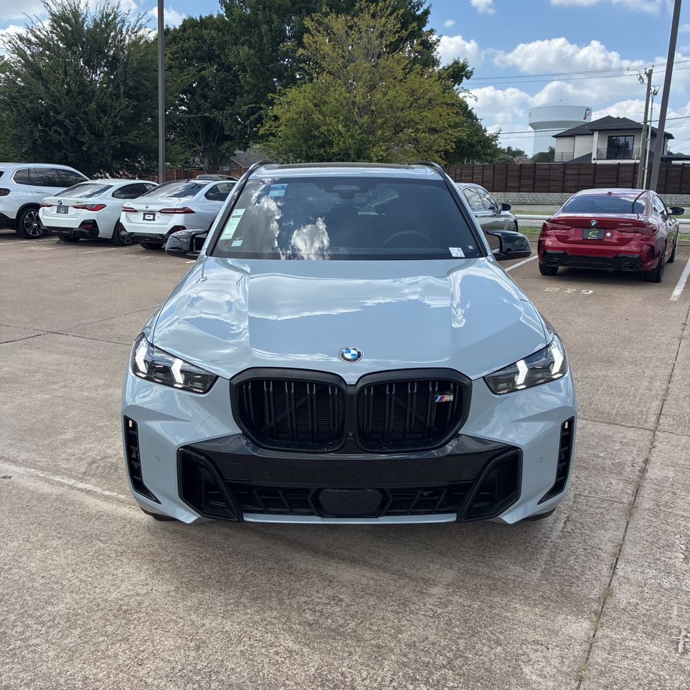 2024 BMW X5 M60i