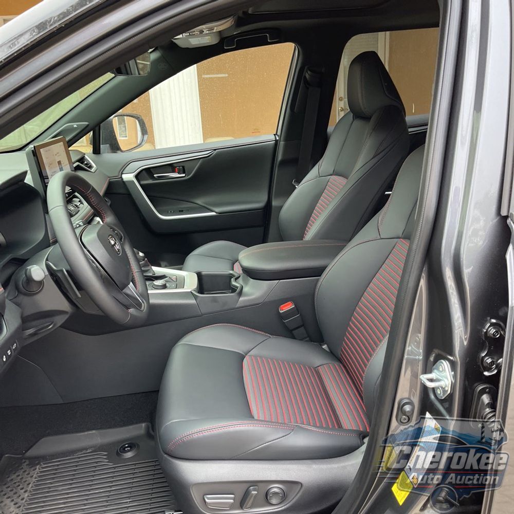 2025 Toyota RAV4 Plug-in Hybrid XSE