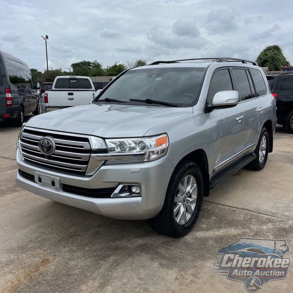 2018 Toyota Land Cruiser Base