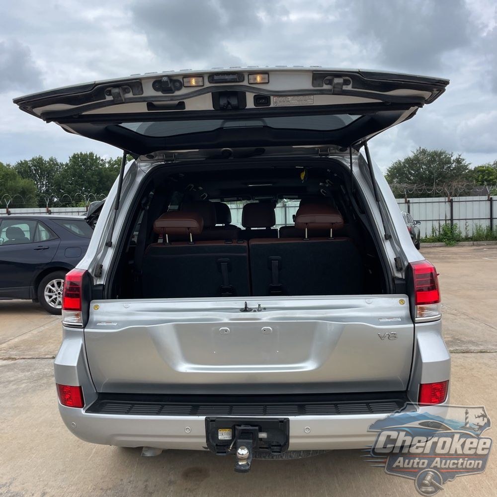 2018 Toyota Land Cruiser Base