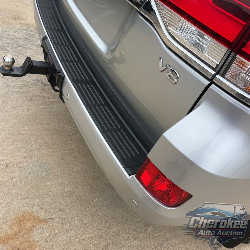 2018 Toyota Land Cruiser Base