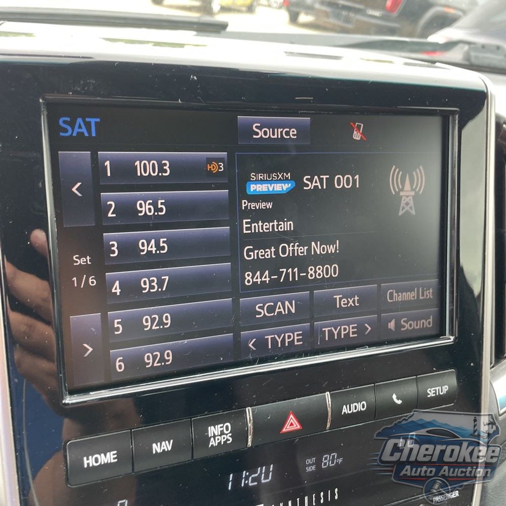 2018 Toyota Land Cruiser Base