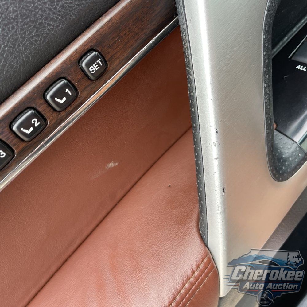 2018 Toyota Land Cruiser Base