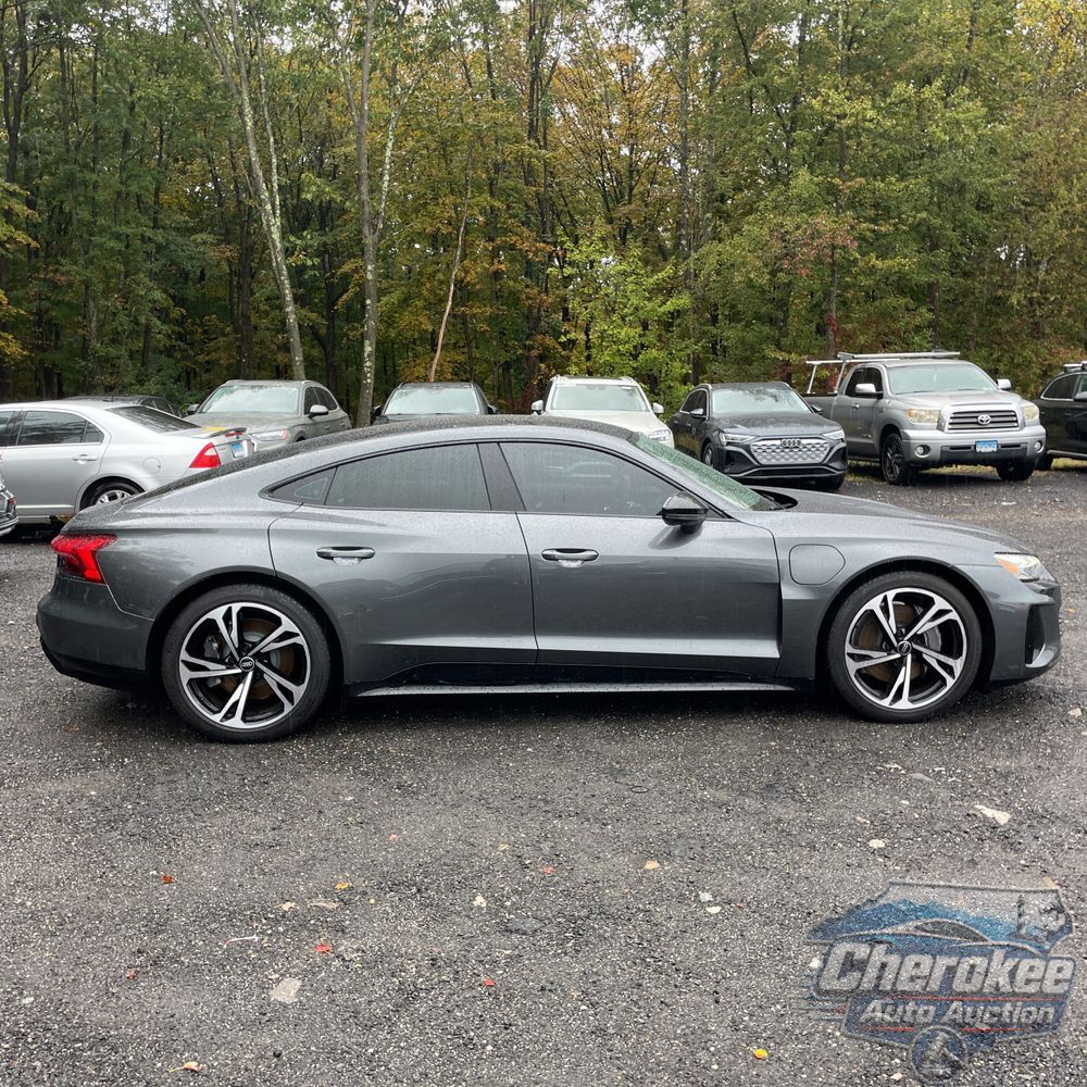 2023 Audi e-tron GT Premium Plus