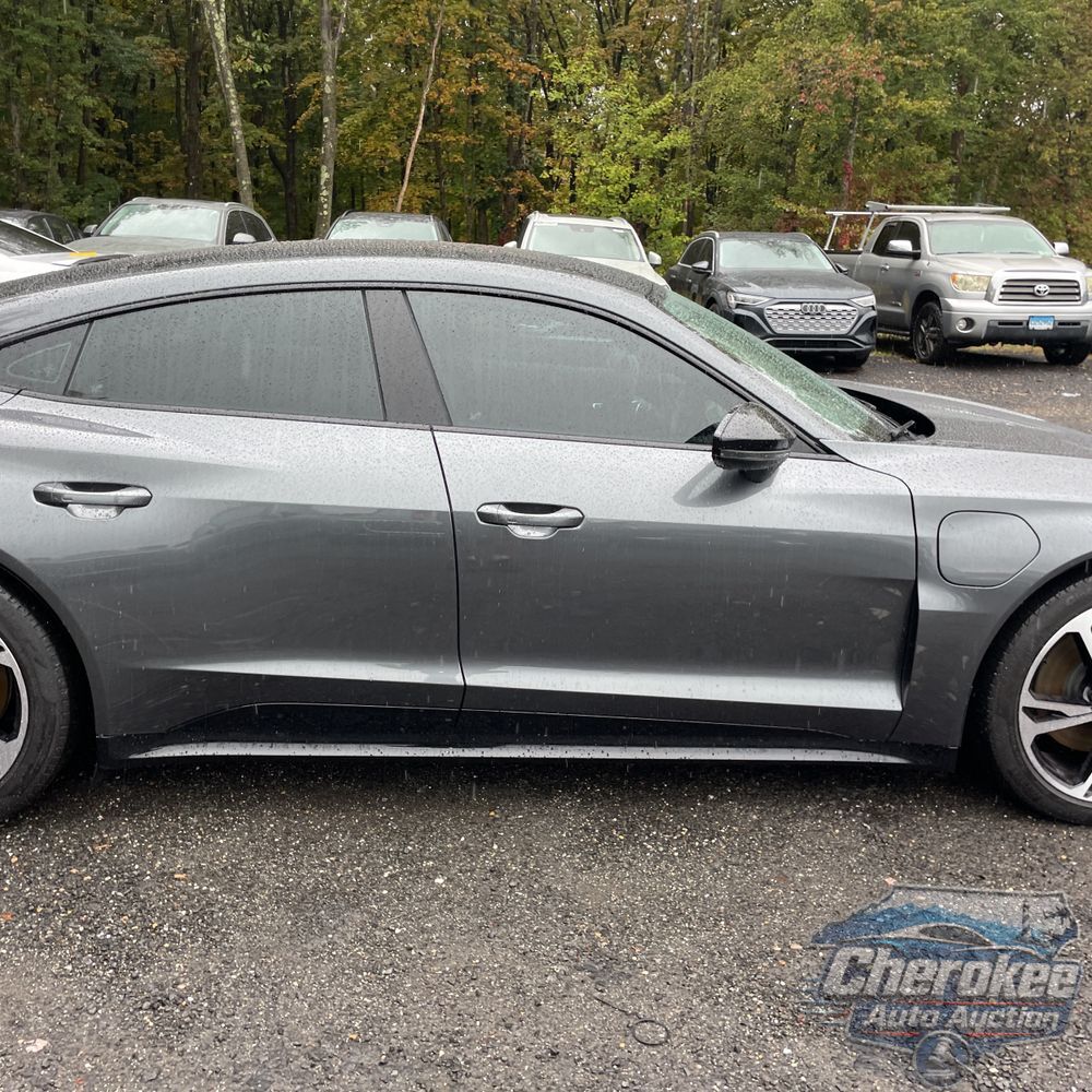 2023 Audi e-tron GT Premium Plus