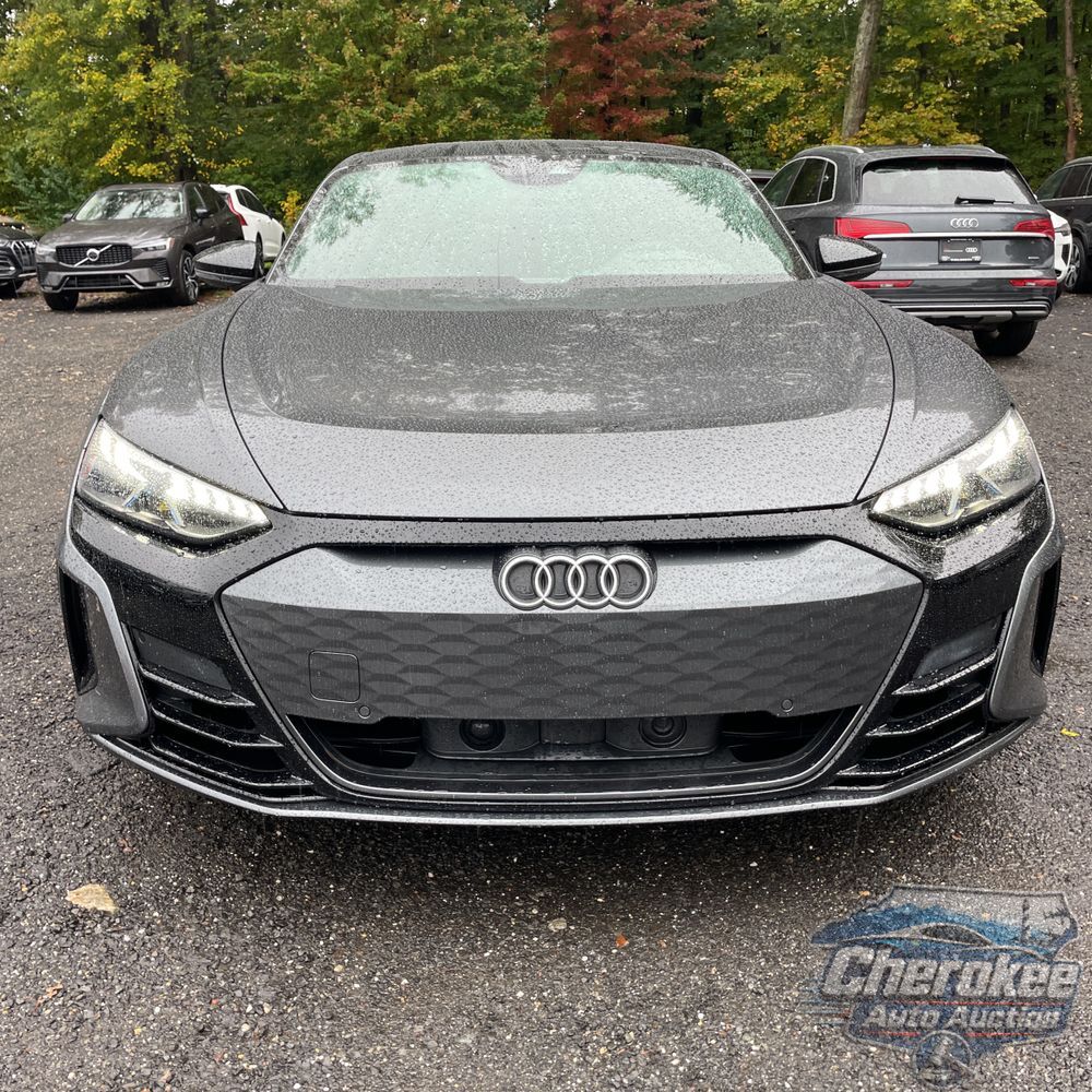 2023 Audi e-tron GT Premium Plus