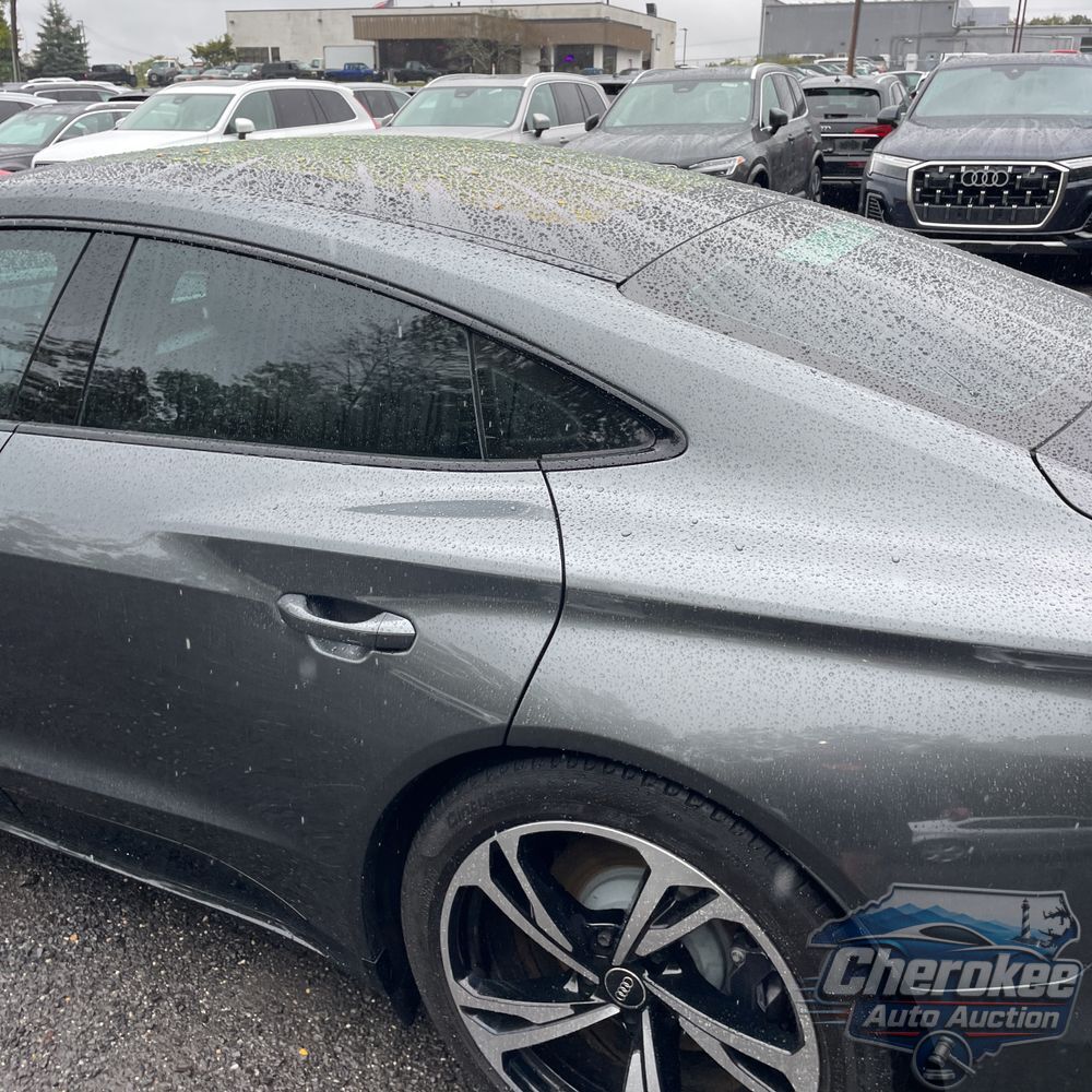 2023 Audi e-tron GT Premium Plus
