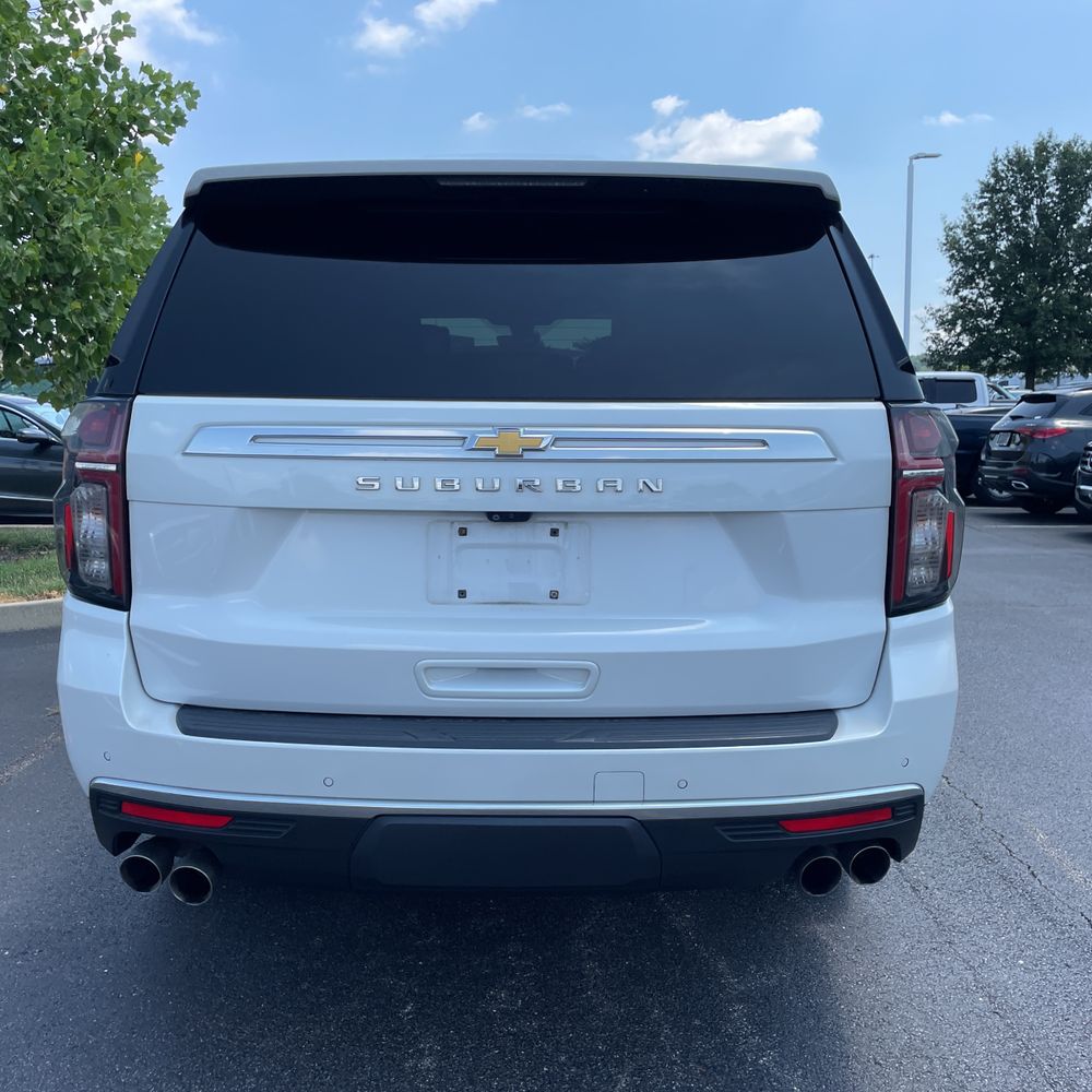 2022 Chevrolet Suburban High Country