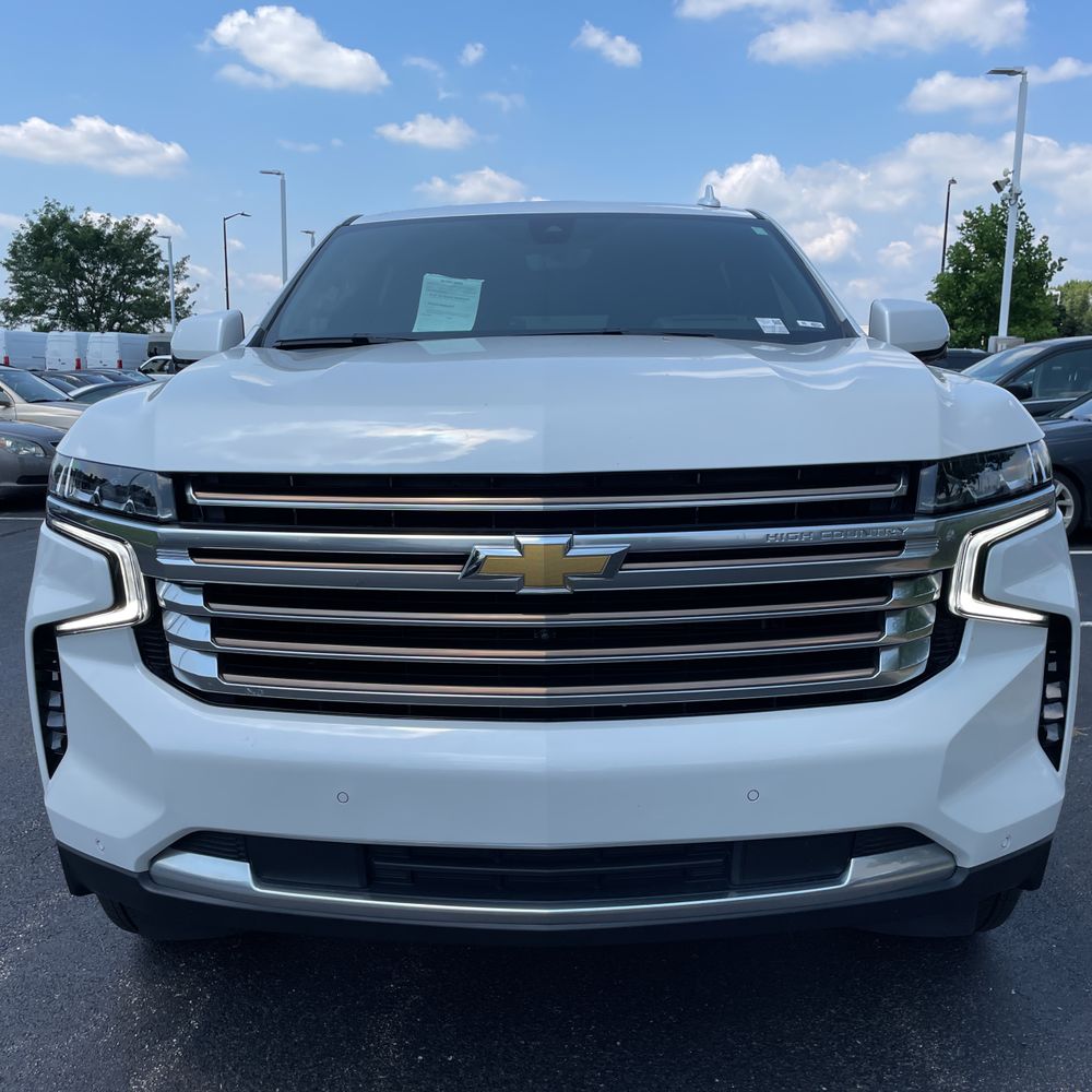 2022 Chevrolet Suburban High Country