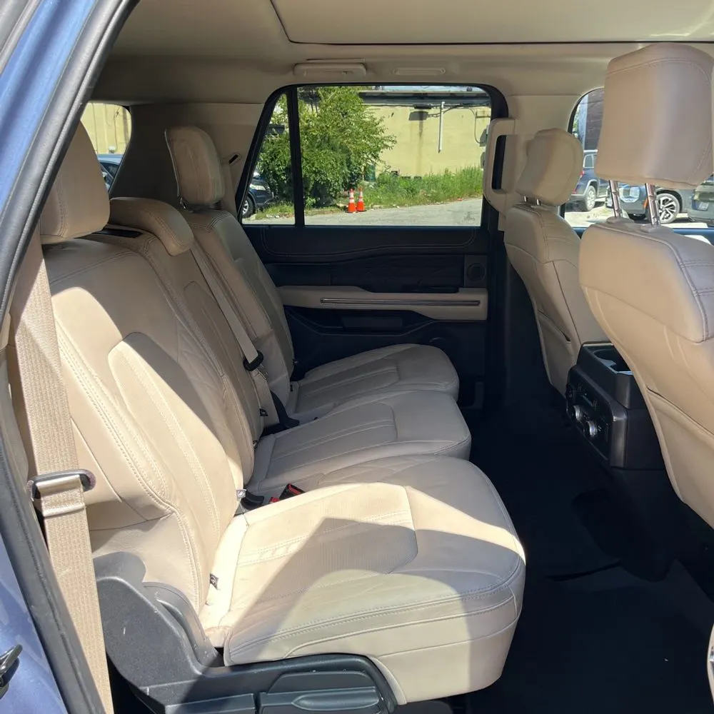 2022 Ford Expedition MAX Platinum