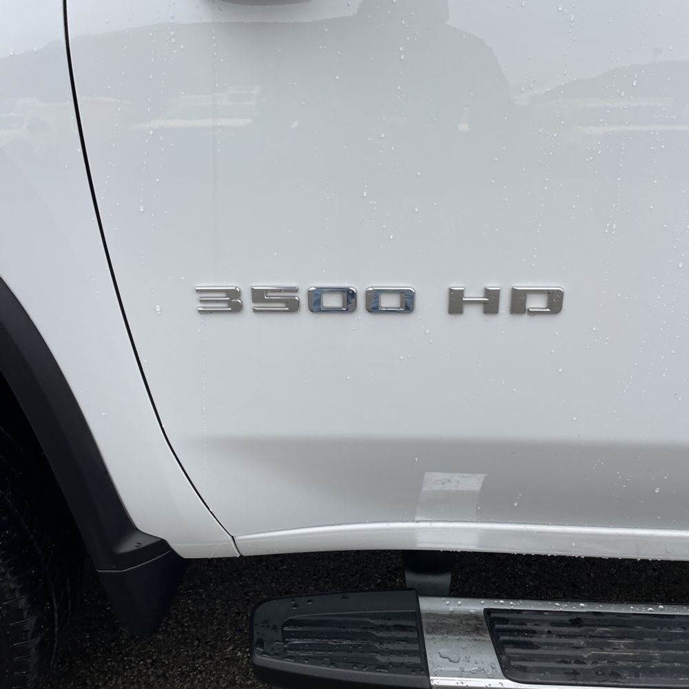 2024 Chevrolet Silverado 3500HD LT