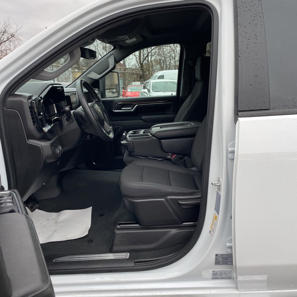 2024 Chevrolet Silverado 3500HD LT
