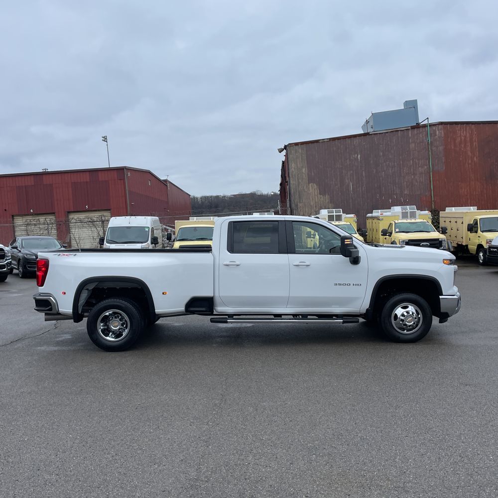 2024 Chevrolet Silverado 3500HD LT