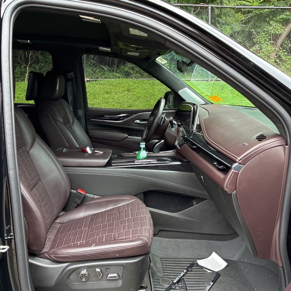 2023 Cadillac Escalade-V Base