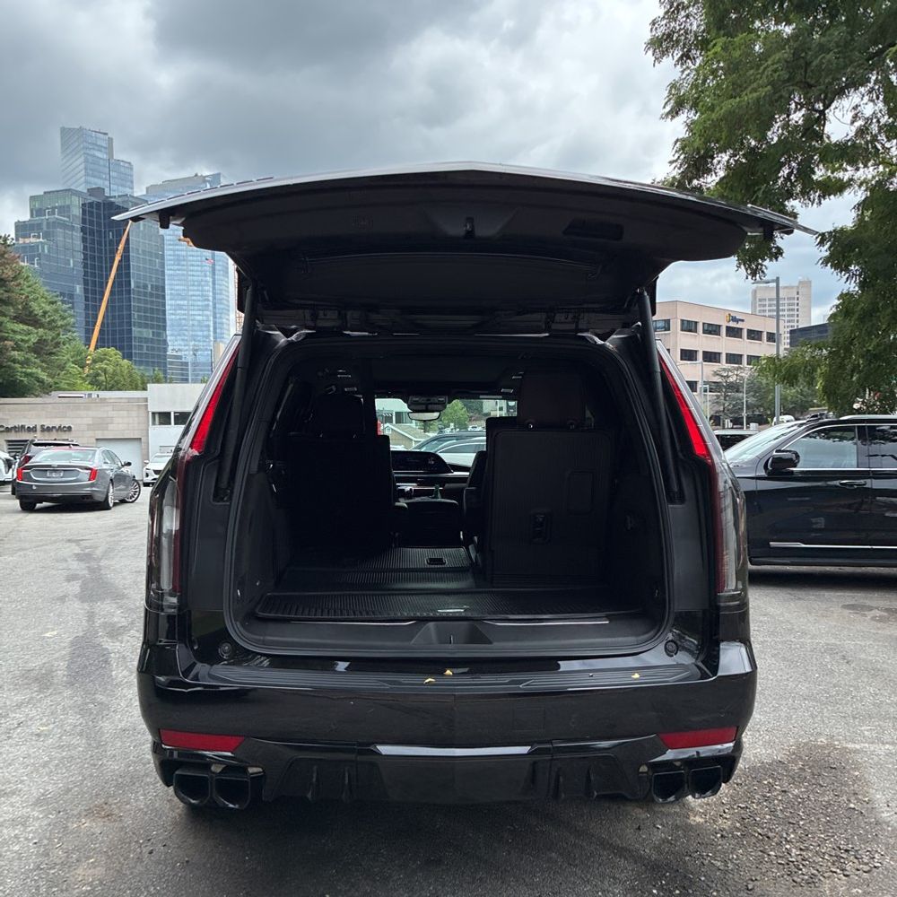 2023 Cadillac Escalade-V Base