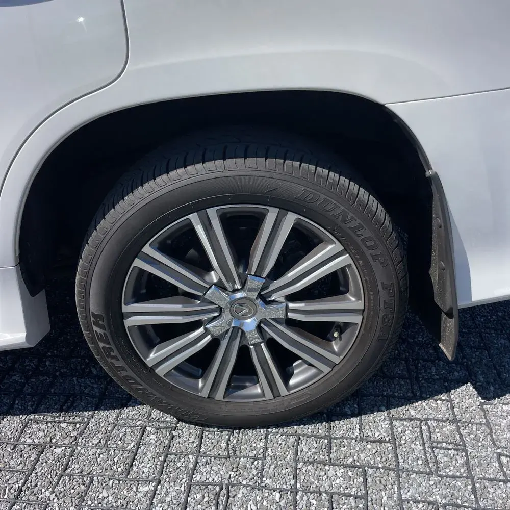 2017 Lexus LX 570 Base