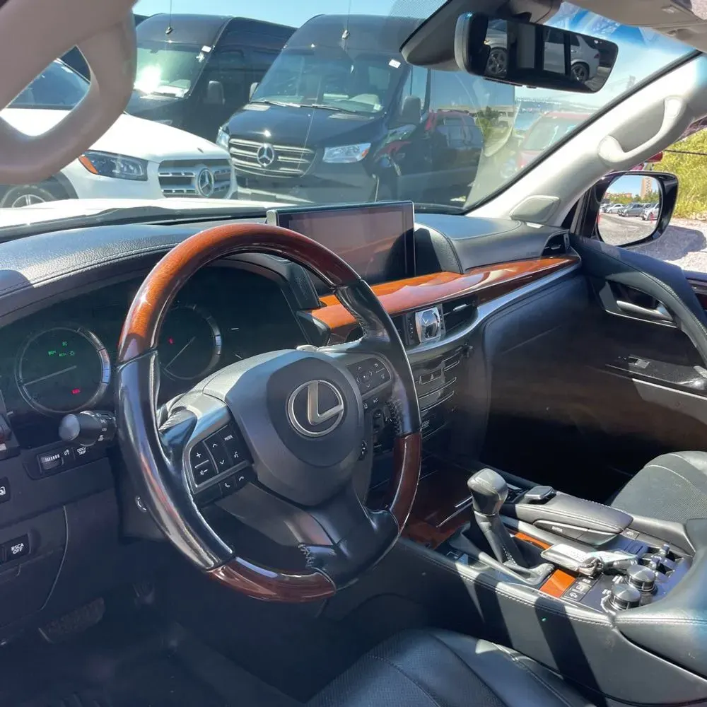 2017 Lexus LX 570 Base