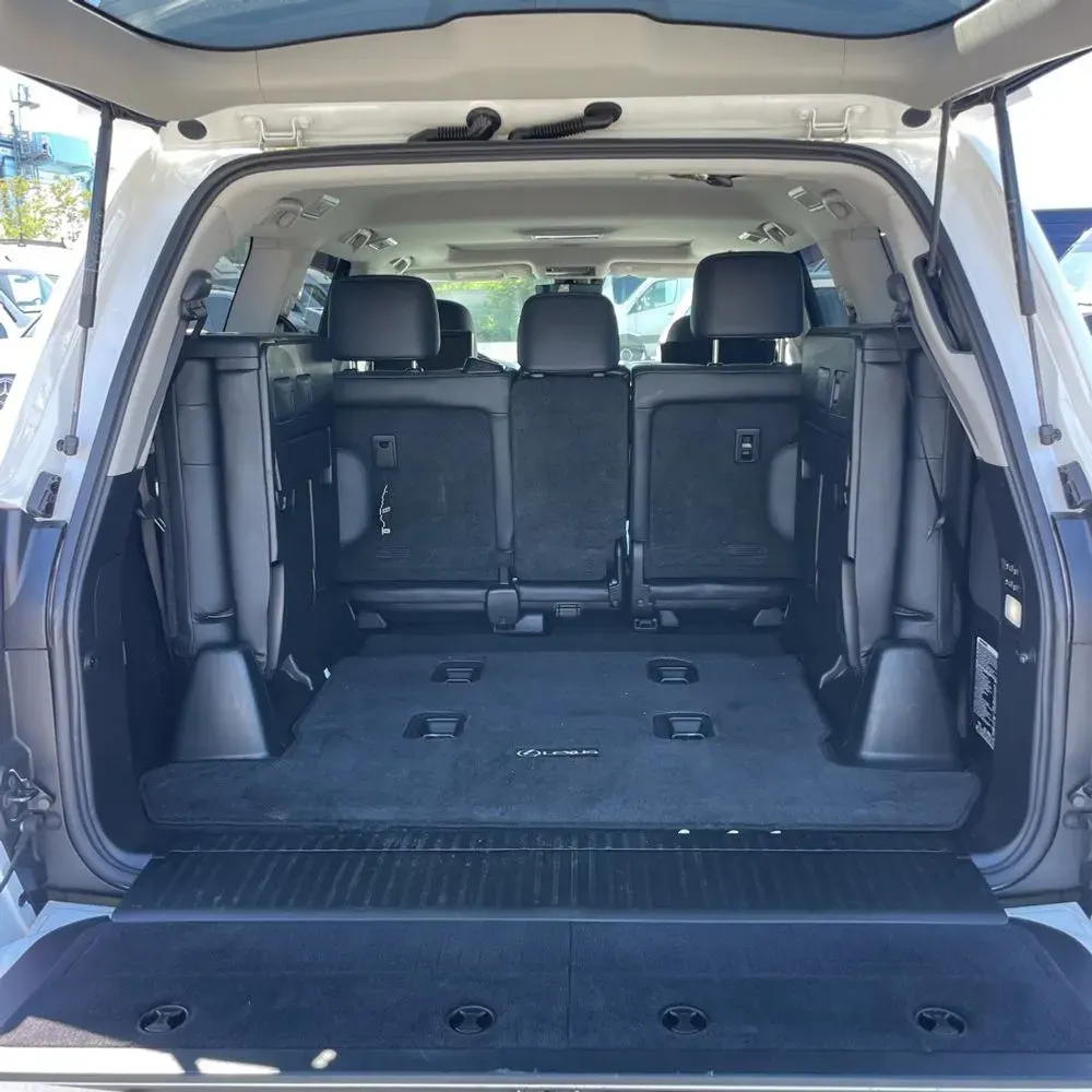 2017 Lexus LX 570 Base
