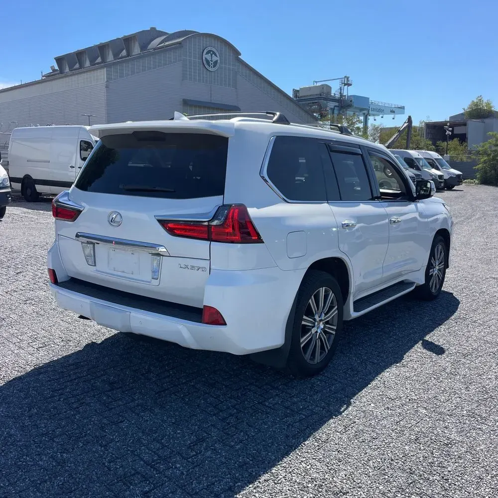2017 Lexus LX 570 Base