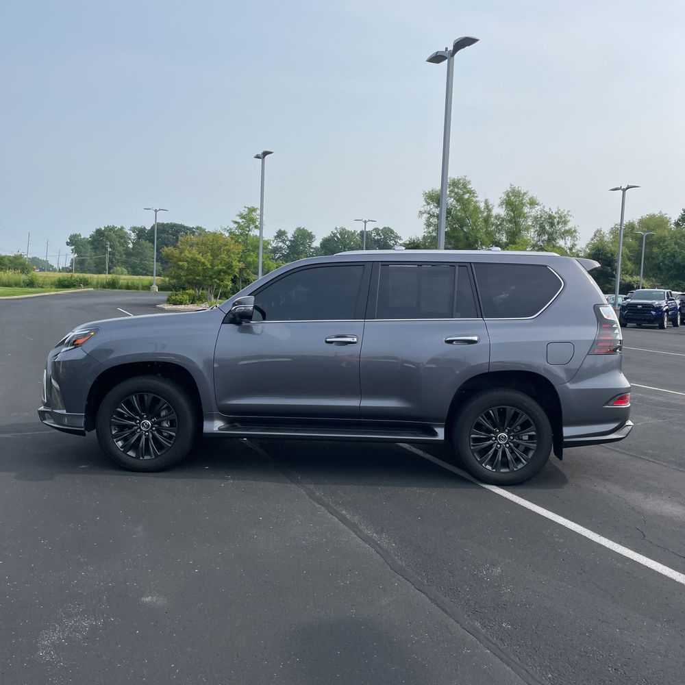 2023 Lexus GX 460 Luxury
