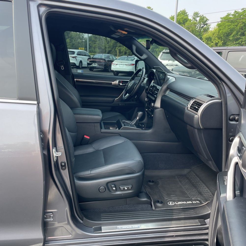 2023 Lexus GX 460 Luxury