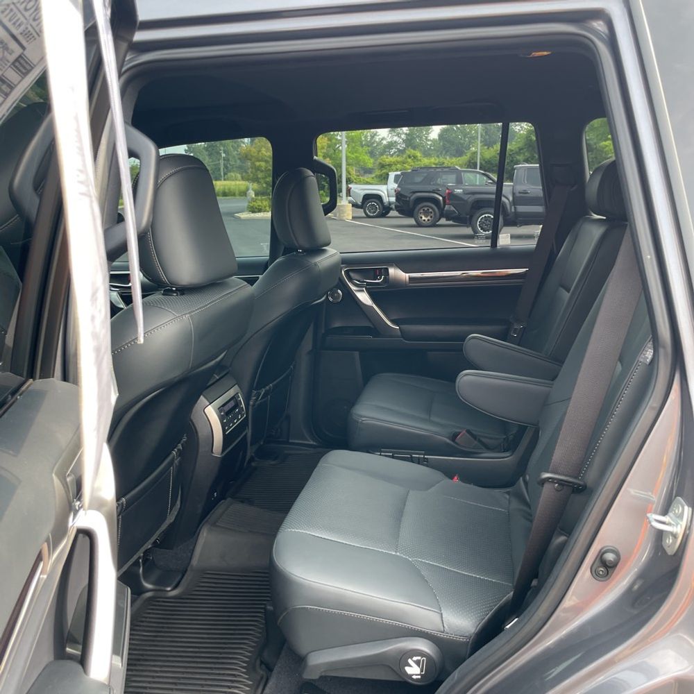 2023 Lexus GX 460 Luxury