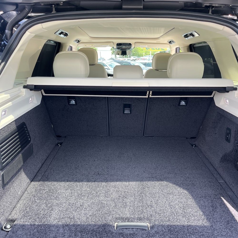 2024 Land Rover Range Rover P530 SE
