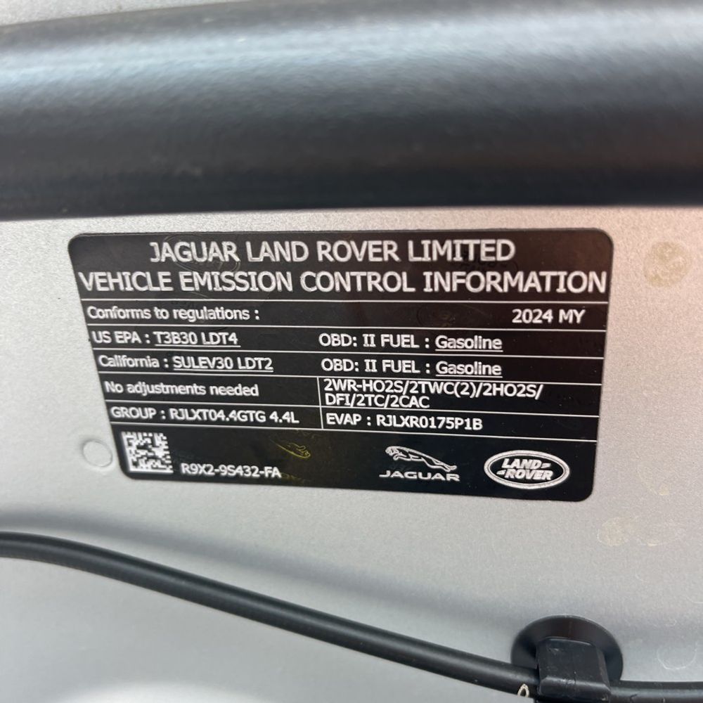 2024 Land Rover Range Rover P530 SE
