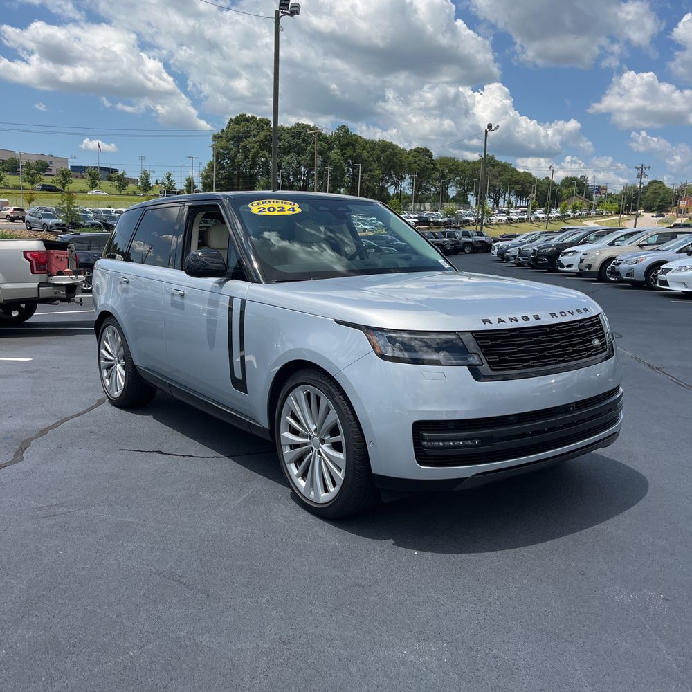 2024 Land Rover Range Rover P530 SE
