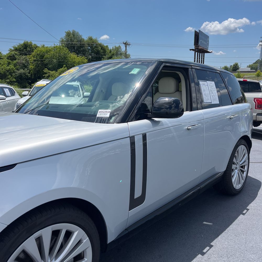 2024 Land Rover Range Rover P530 SE