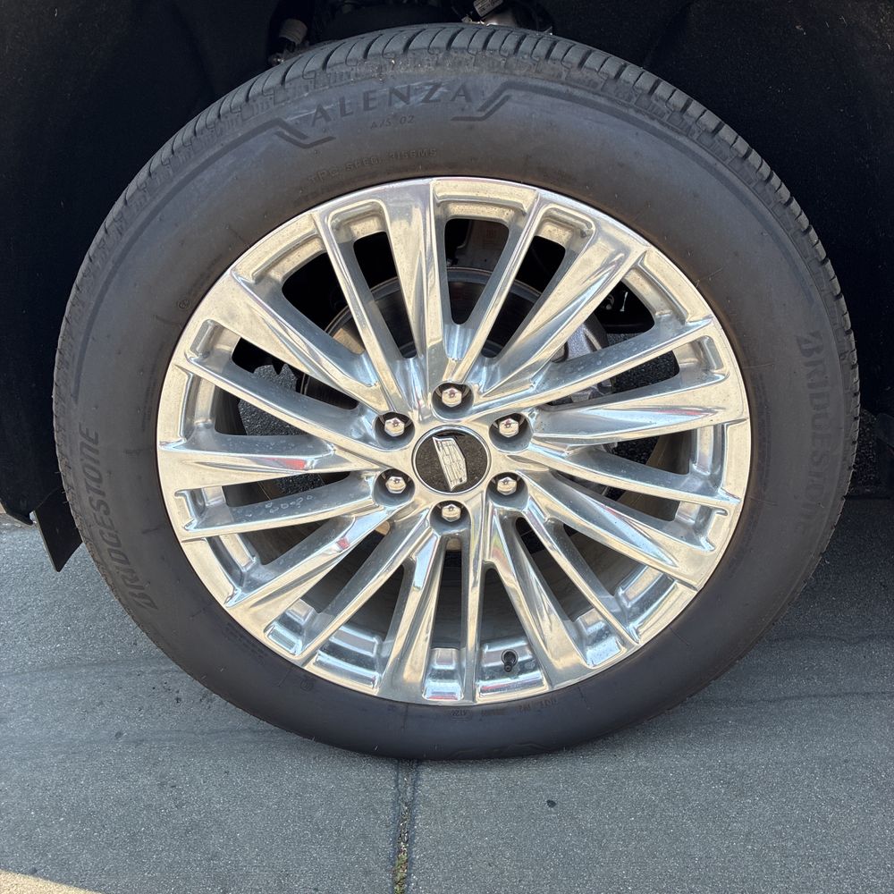2025 Cadillac Escalade ESV Premium Luxury