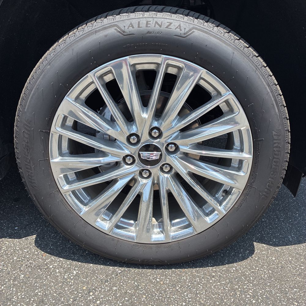 2025 Cadillac Escalade ESV Premium Luxury