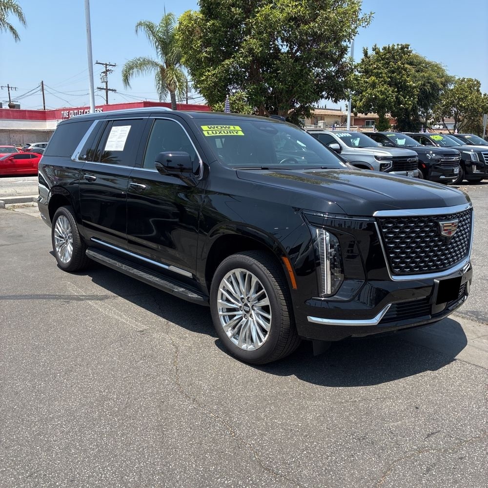 2025 Cadillac Escalade ESV Premium Luxury