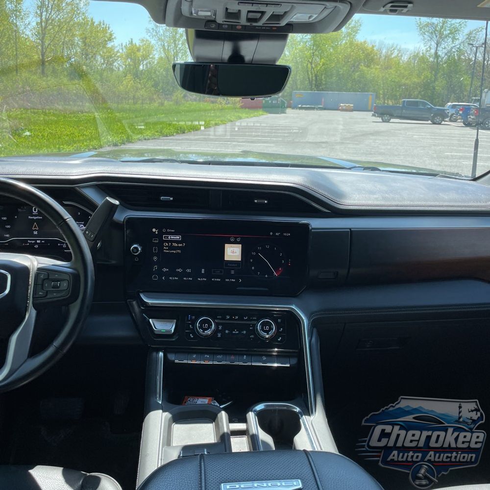 2024 GMC Sierra 2500HD Denali