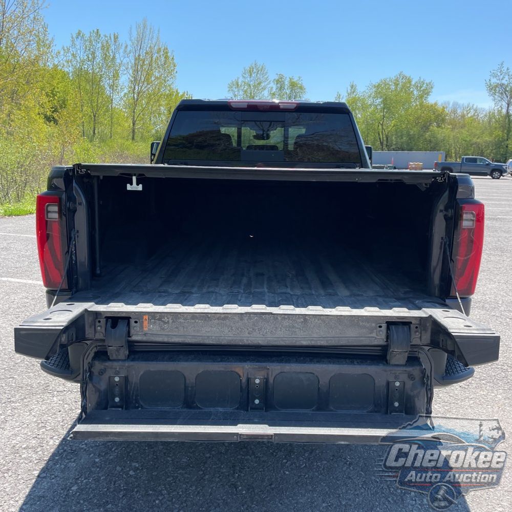 2024 GMC Sierra 2500HD Denali