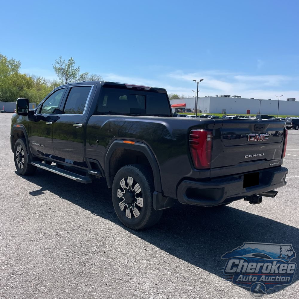 2024 GMC Sierra 2500HD Denali
