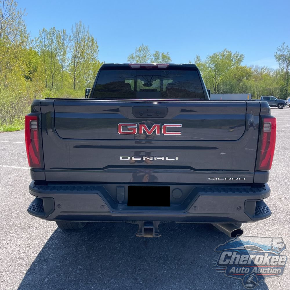 2024 GMC Sierra 2500HD Denali