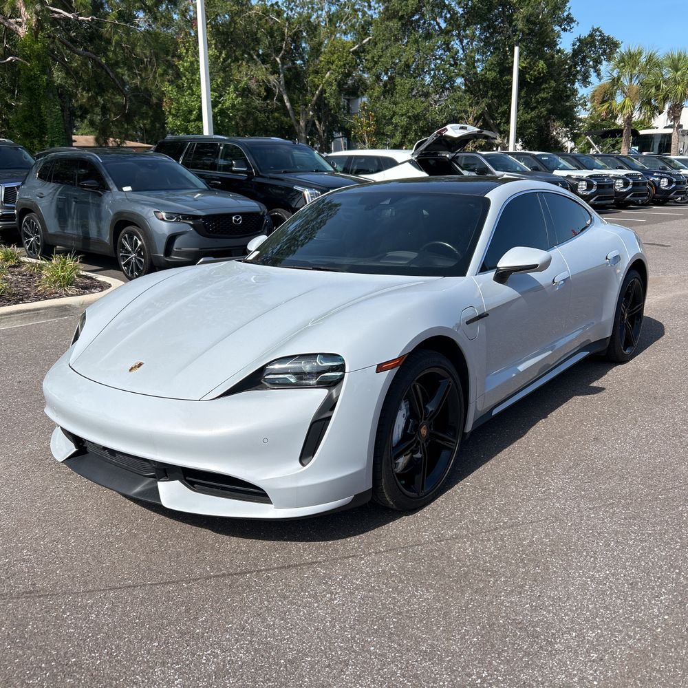 2021 Porsche Taycan Turbo