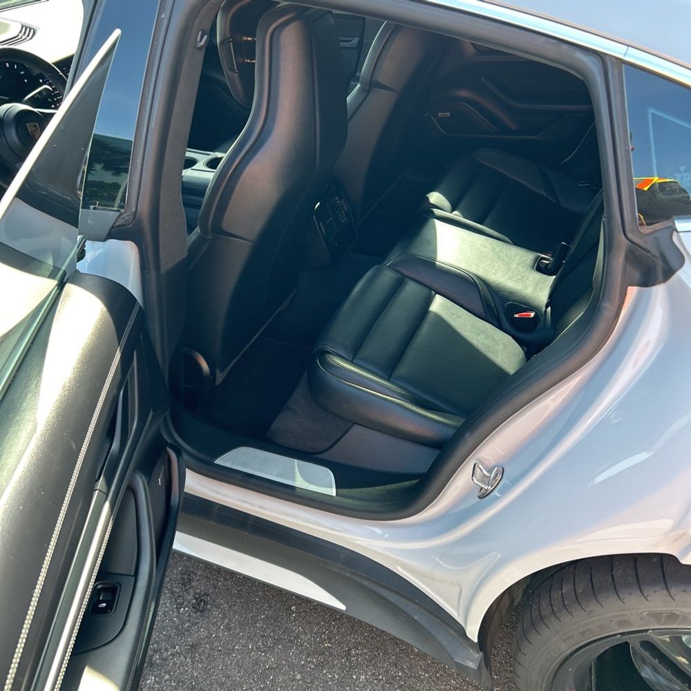 2021 Porsche Taycan Turbo