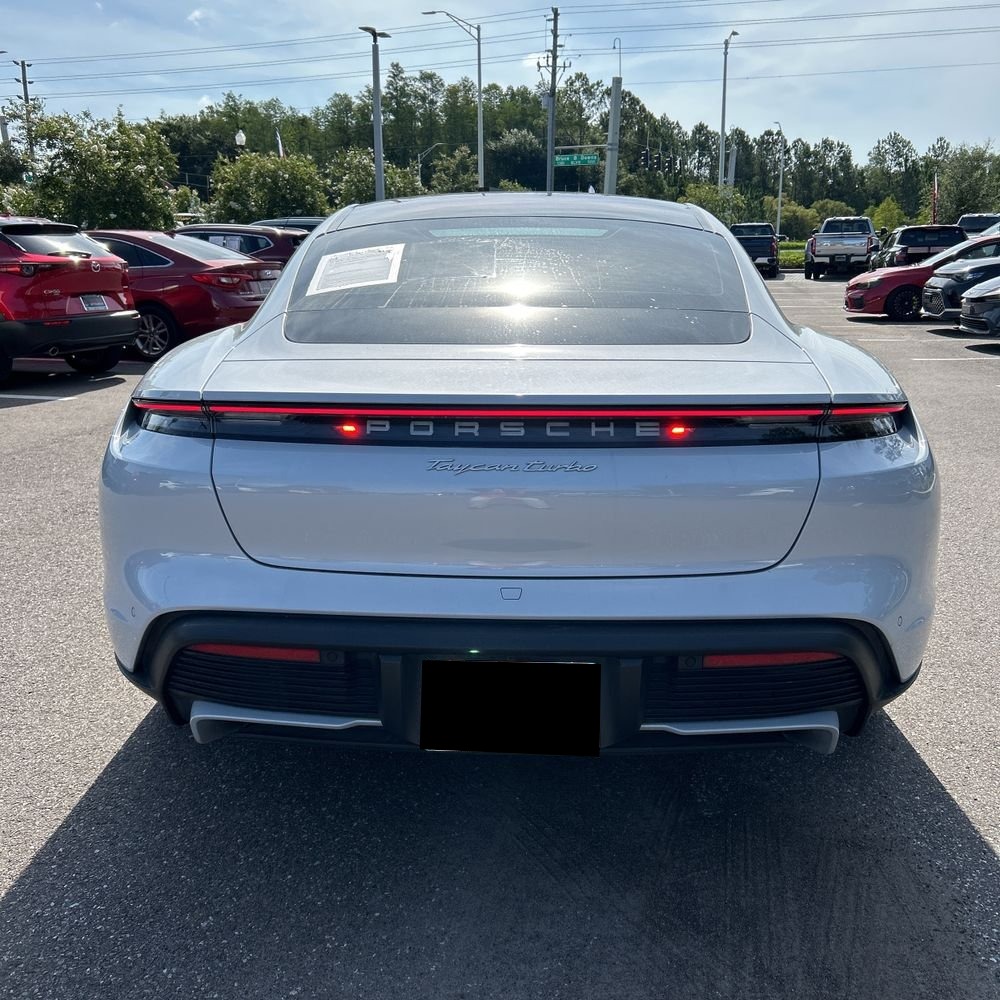 2021 Porsche Taycan Turbo