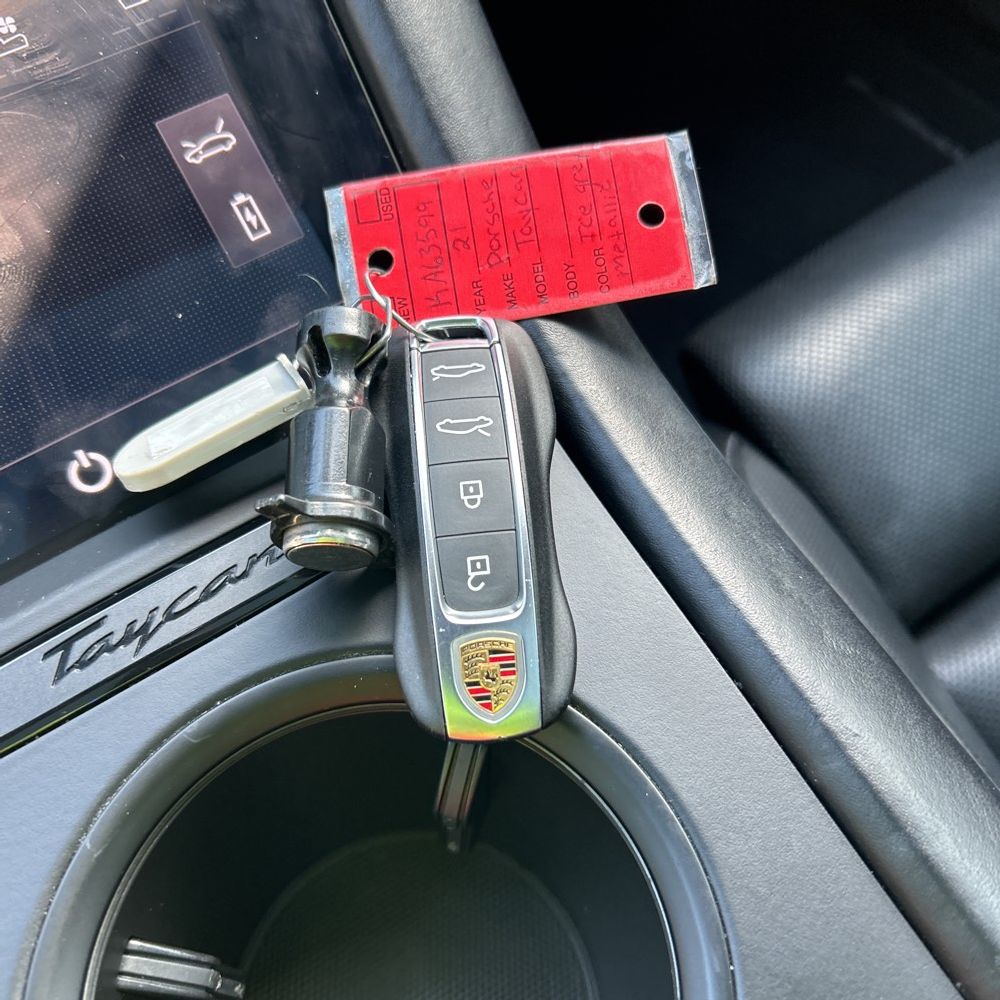 2021 Porsche Taycan Turbo