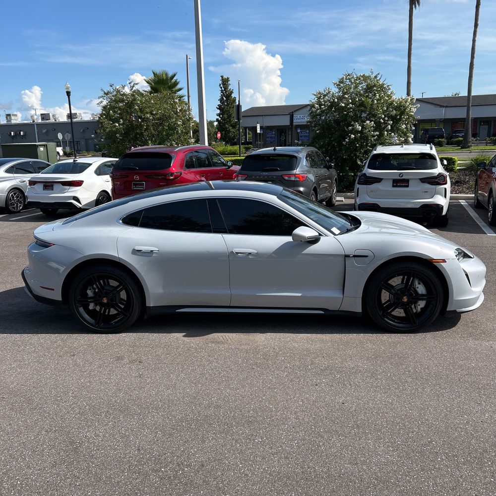 2021 Porsche Taycan Turbo